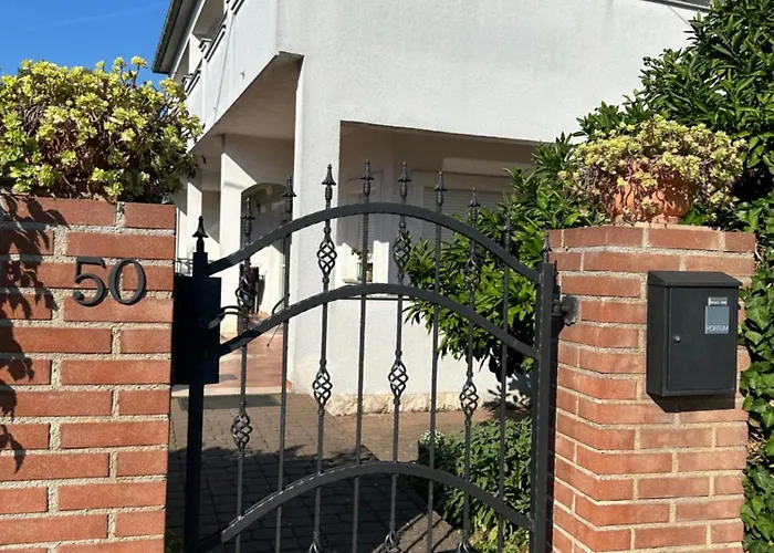 Portum 3* Ζαντάρ