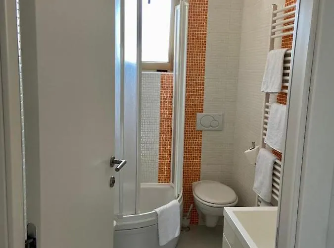 Portum Pensión 3*